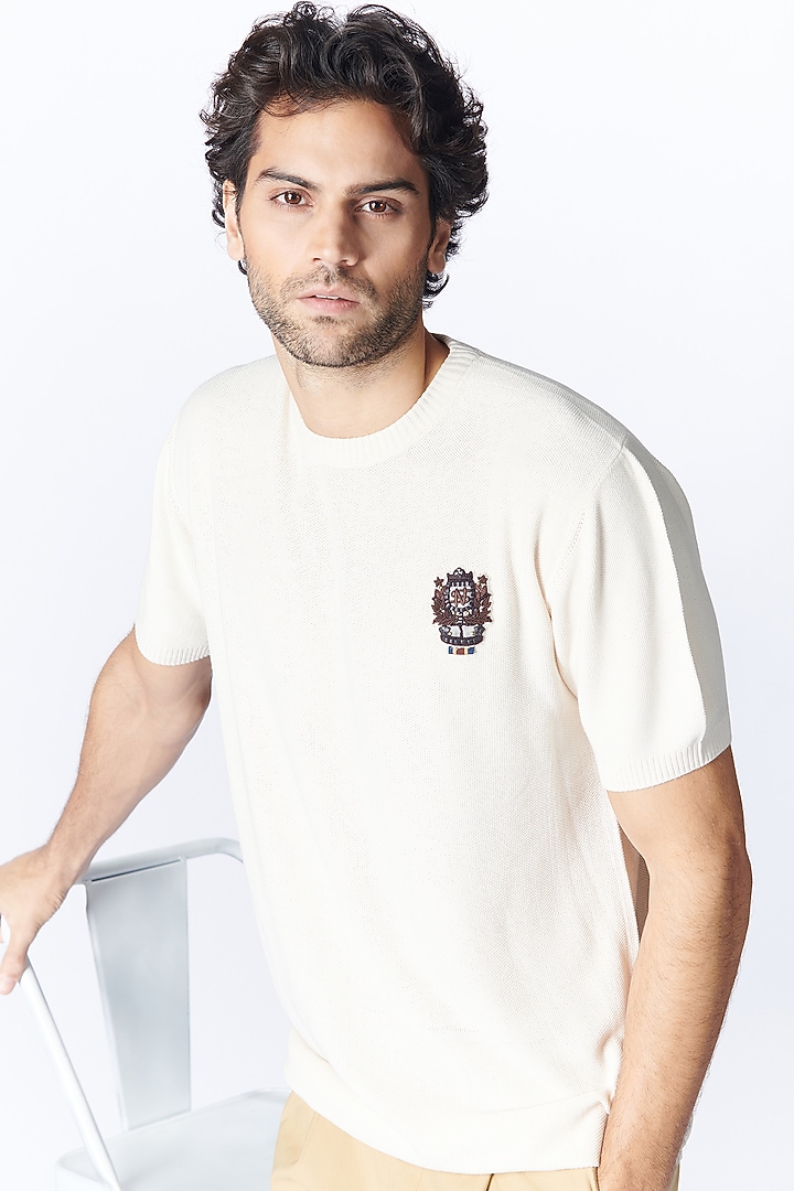 White Viscose Nylon Knit T-Shirt by S&N by Shantnu Nikhil Men at Pernia's Pop Up Shop