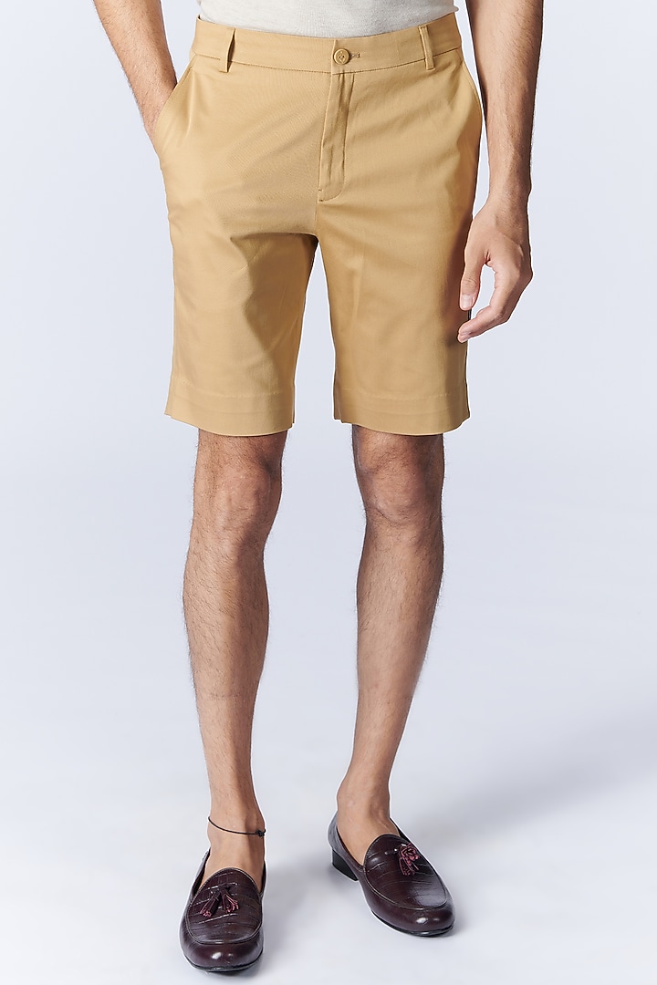 Beige Stretch Poplin Shorts by S&N by Shantnu Nikhil Men at Pernia's Pop Up Shop
