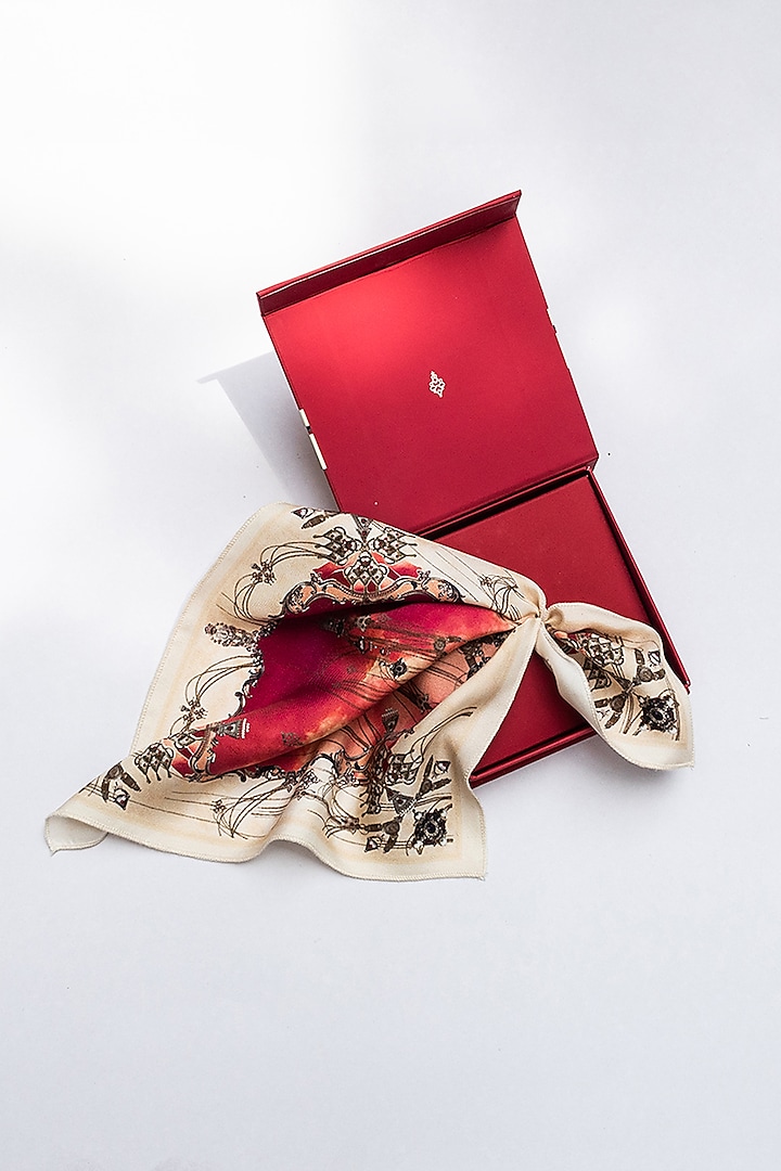Ivory Twill Silk Printed Pocket Square by S&N by Shantnu Nikhil Men