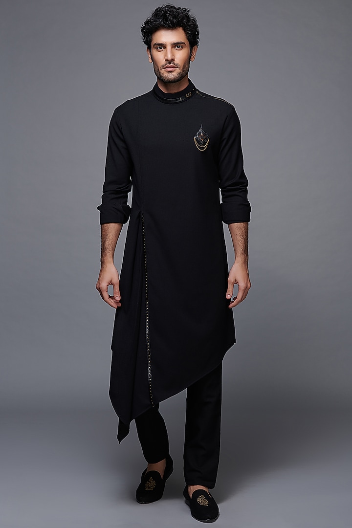 Black Poly Blend & Viscose Asymmetric Kurta by S&N by Shantnu Nikhil Men at Pernia's Pop Up Shop