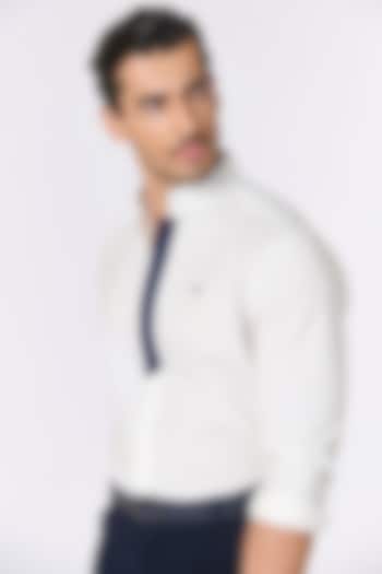 Off-White Terylene Party Wear Shirt by S&N by Shantnu Nikhil Men at Pernia's Pop Up Shop