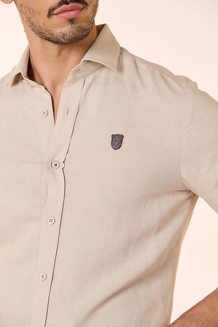 Ecru Linen Party Wear Shirt by S&N by Shantnu Nikhil Men at Pernia's Pop Up Shop