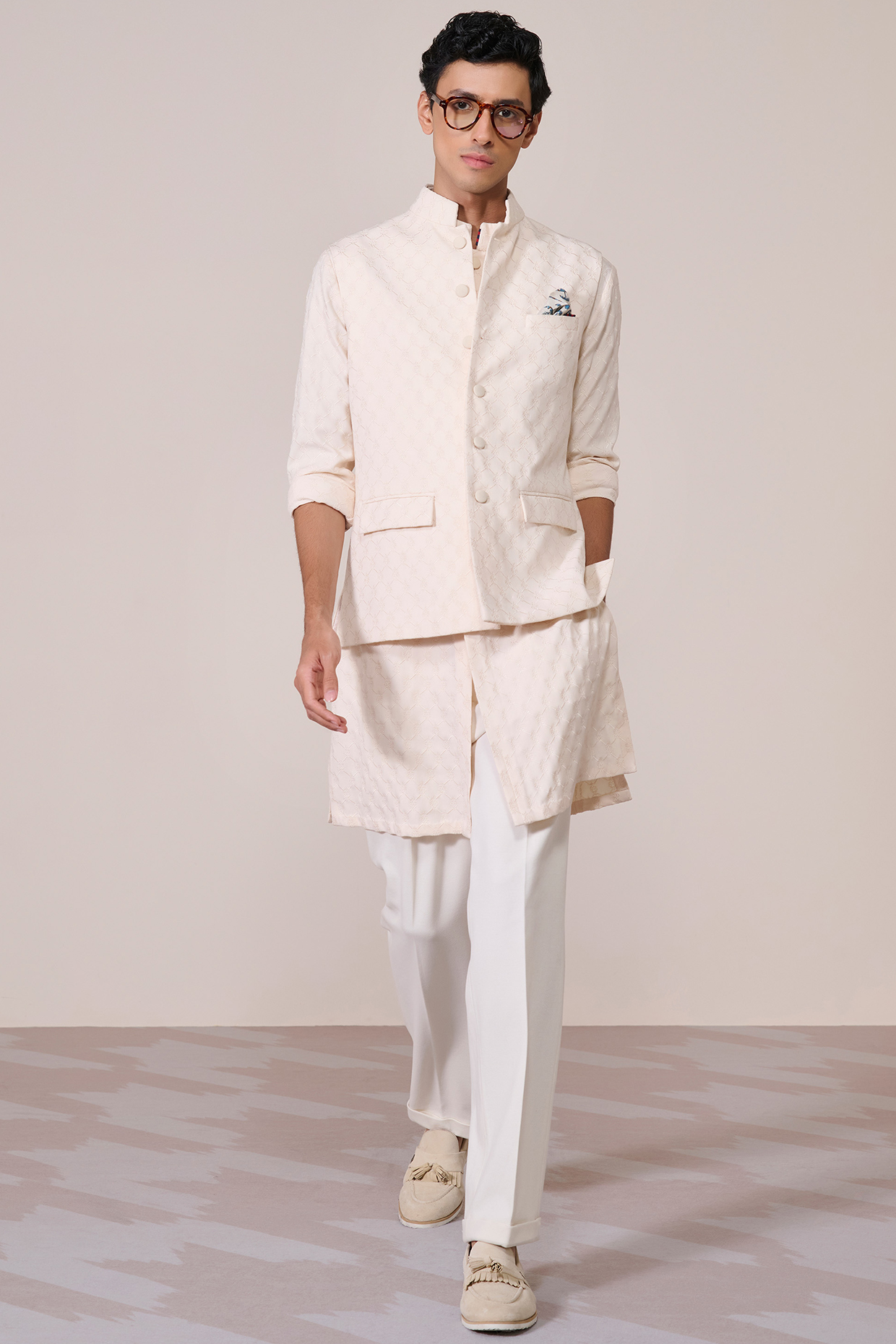 Off-White Rayon Brushed Suiting Blend Waistcoat by S&N by Shantnu Nikhil Men