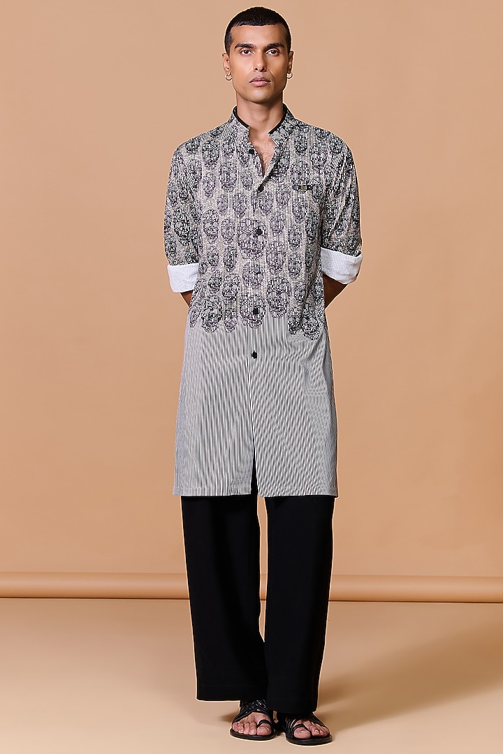 Grey Crepe Jersey Printed Kurta by S&N by Shantnu Nikhil Men at Pernia's Pop Up Shop