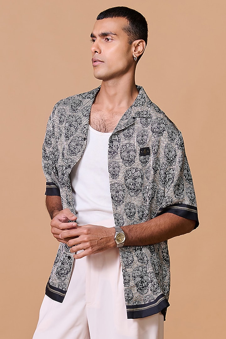 Grey Silk Twill Printed Jacket by S&N by Shantnu Nikhil Men at Pernia's Pop Up Shop