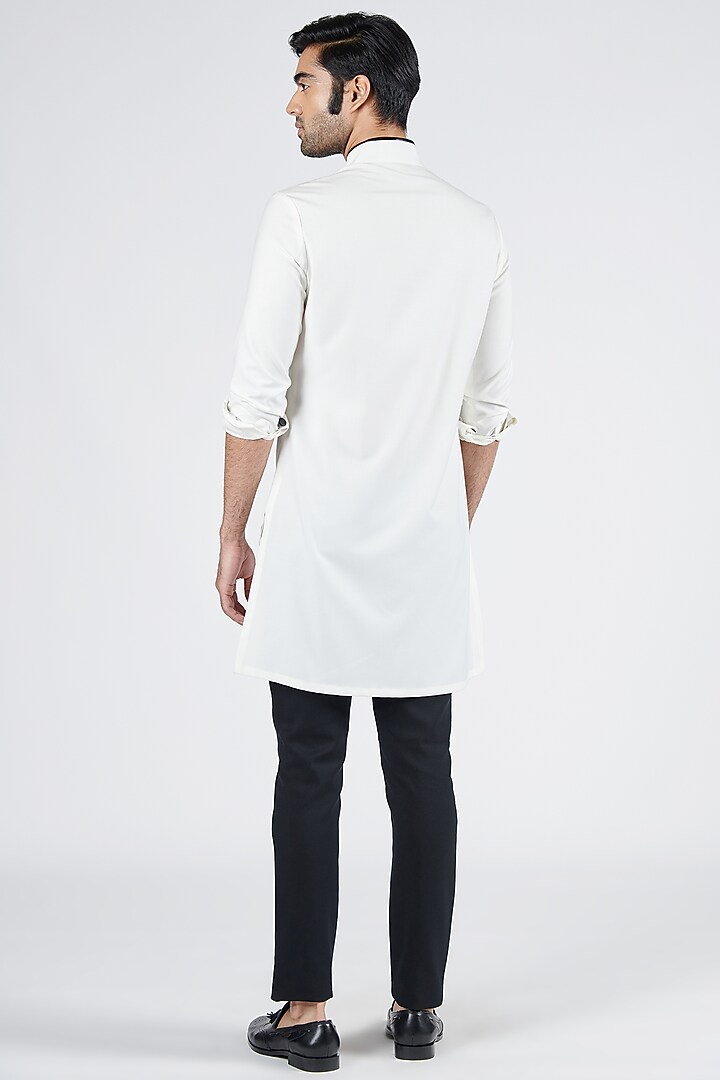 Off-White Poly Viscose Suiting Kurta by S&N by Shantnu Nikhil Men at Pernia's Pop Up Shop