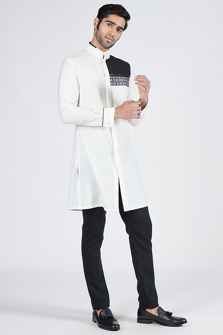 Off-White Poly Viscose Suiting Kurta by S&N by Shantnu Nikhil Men at Pernia's Pop Up Shop