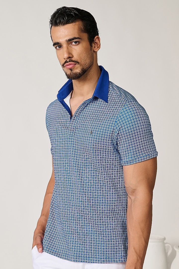 Blue Crepe Jersey Printed T-Shirt by S&N by Shantnu Nikhil Men at Pernia's Pop Up Shop