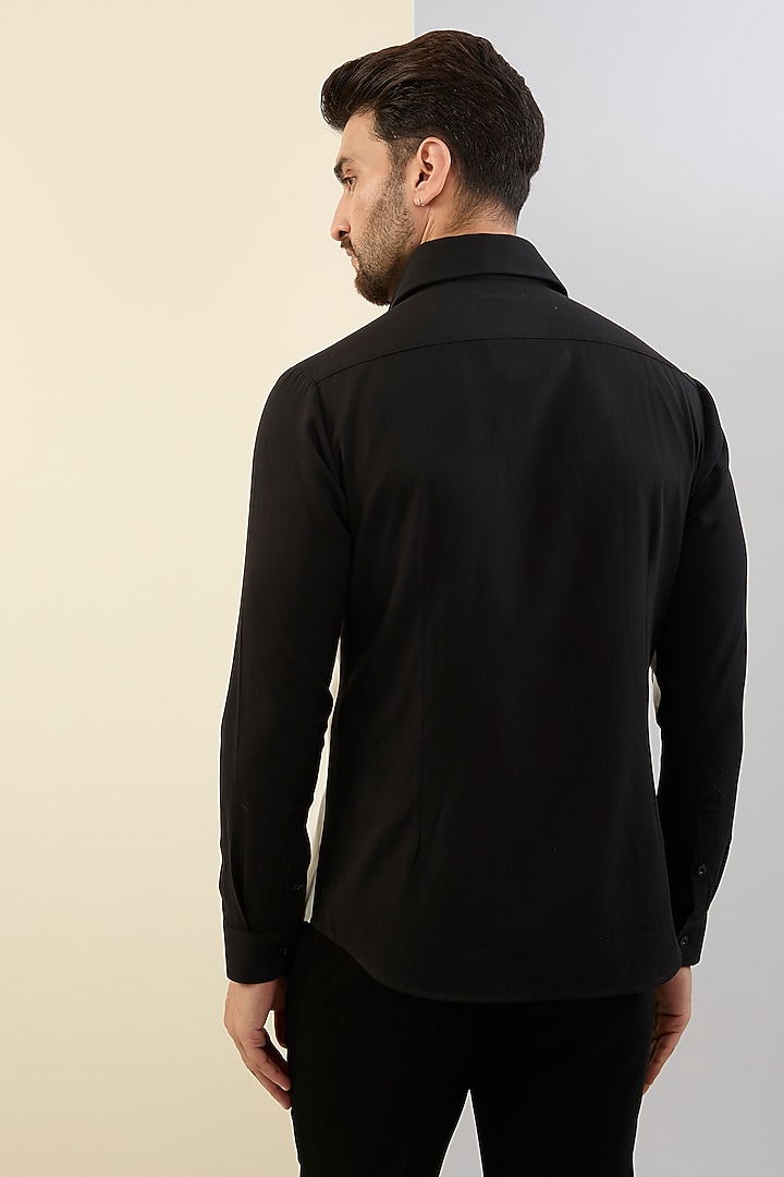 Black & White Terylene Color-Blocked Shirt by S&N by Shantnu Nikhil Men at Pernia's Pop Up Shop
