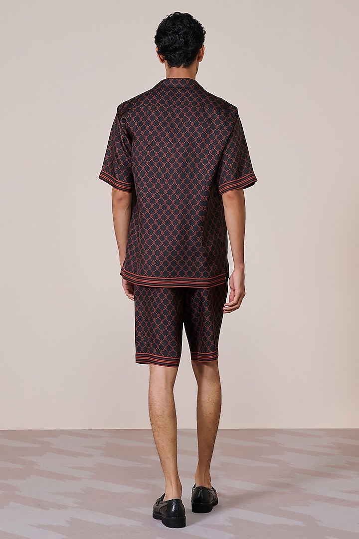 Black Silk Twill Printed Shorts by S&N by Shantnu Nikhil Men at Pernia's Pop Up Shop
