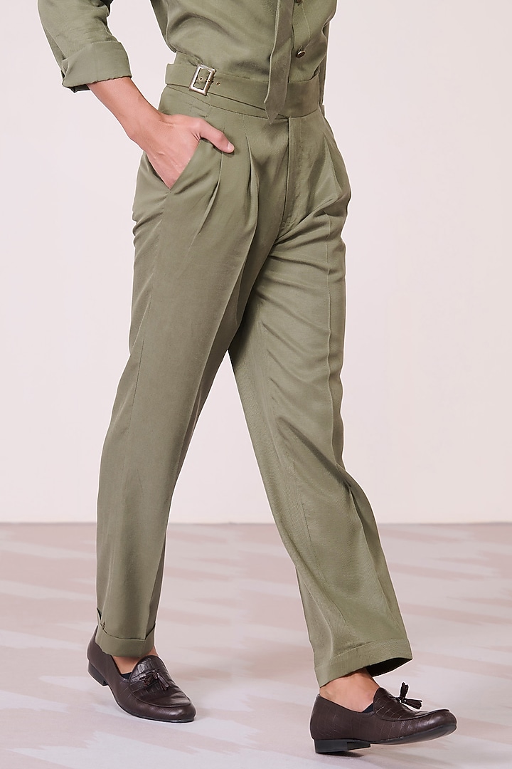 Olive Lyocell Linen High-Waisted Trousers by S&N by Shantnu Nikhil Men at Pernia's Pop Up Shop