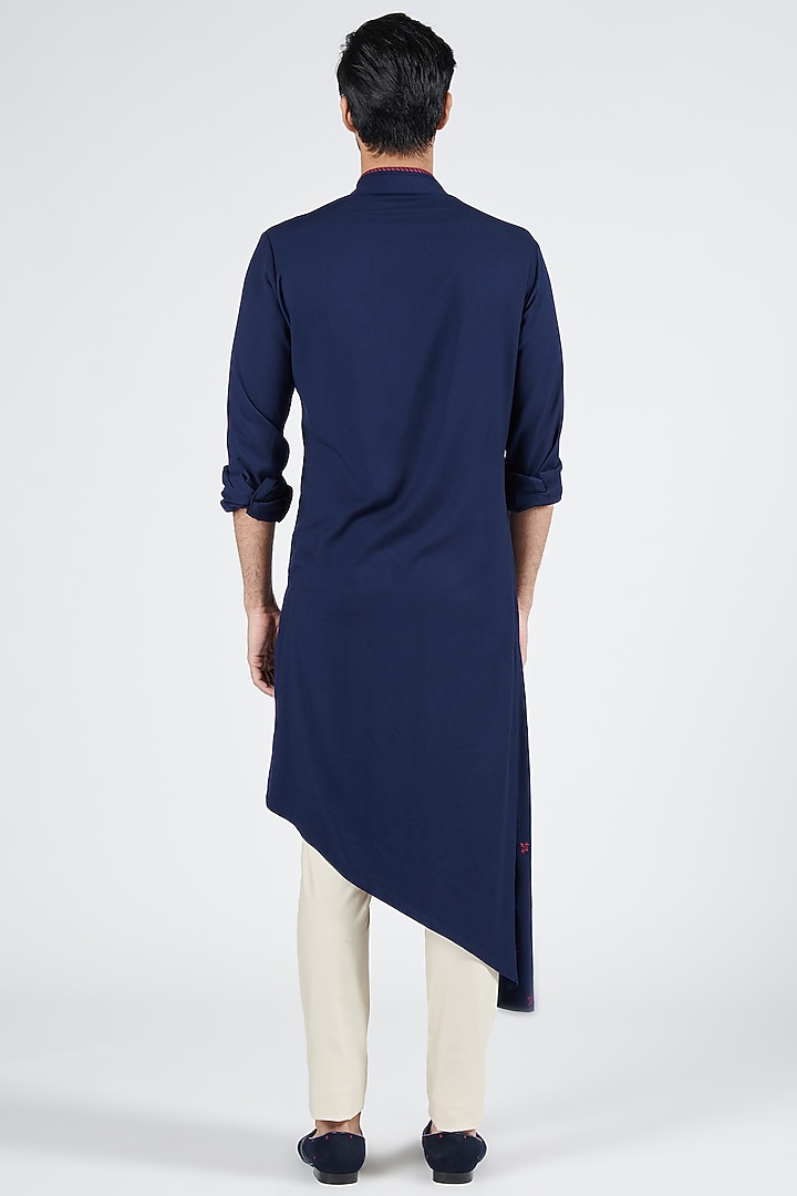 Navy Blue Terylene & Viscose Embroidered Asymmetric Kurta by S&N by Shantnu Nikhil Men at Pernia's Pop Up Shop