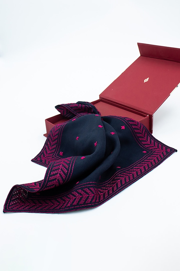 Navy Twill Silk Embroidered Pocket Square by S&N by Shantnu Nikhil Men at Pernia's Pop Up Shop