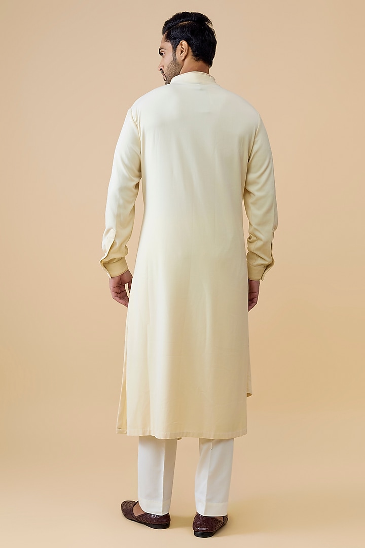 Ivory Cotton Blend Kurta by S&N by Shantnu Nikhil Men at Pernia's Pop Up Shop