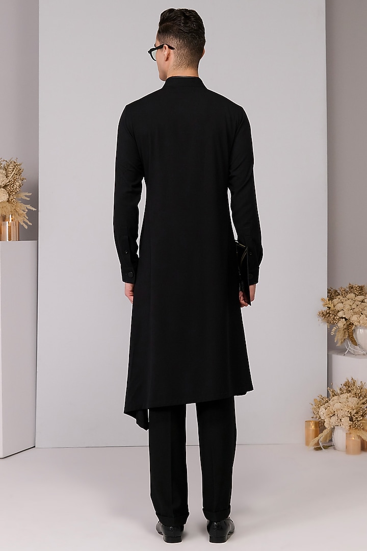 Black Terylene Viscose Lycra Embroidered Kurta by S&N by Shantnu Nikhil Men at Pernia's Pop Up Shop