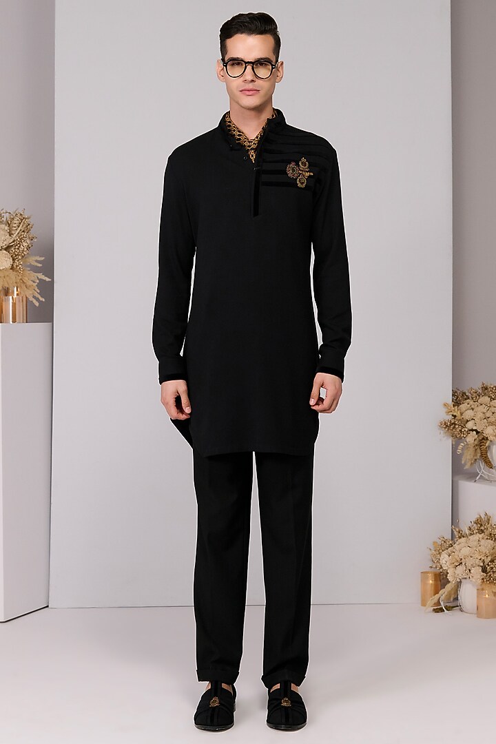 Black Terylene Viscose Lycra Paneled Kurta by S&N by Shantnu Nikhil Men at Pernia's Pop Up Shop