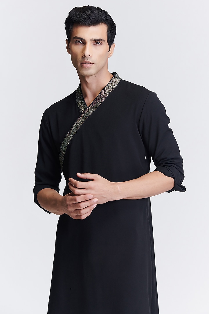 Black Suiting Asymmetrical Kurta by S&N by Shantnu Nikhil Men at Pernia's Pop Up Shop