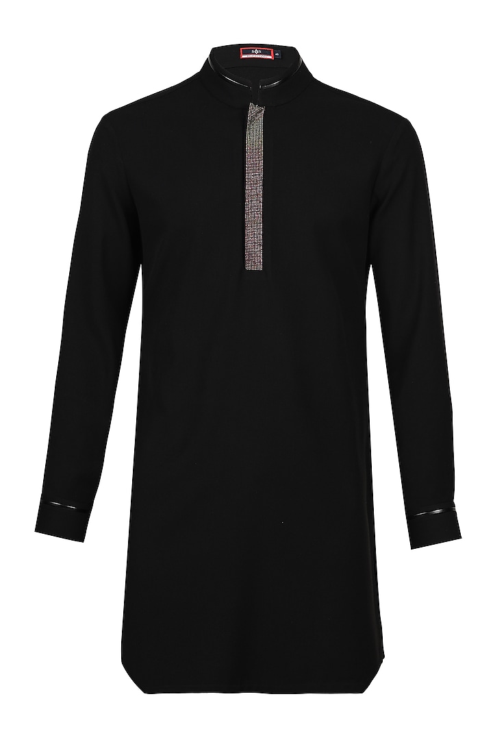 Black Suiting Kurta by S&N by Shantnu Nikhil Men at Pernia's Pop Up Shop