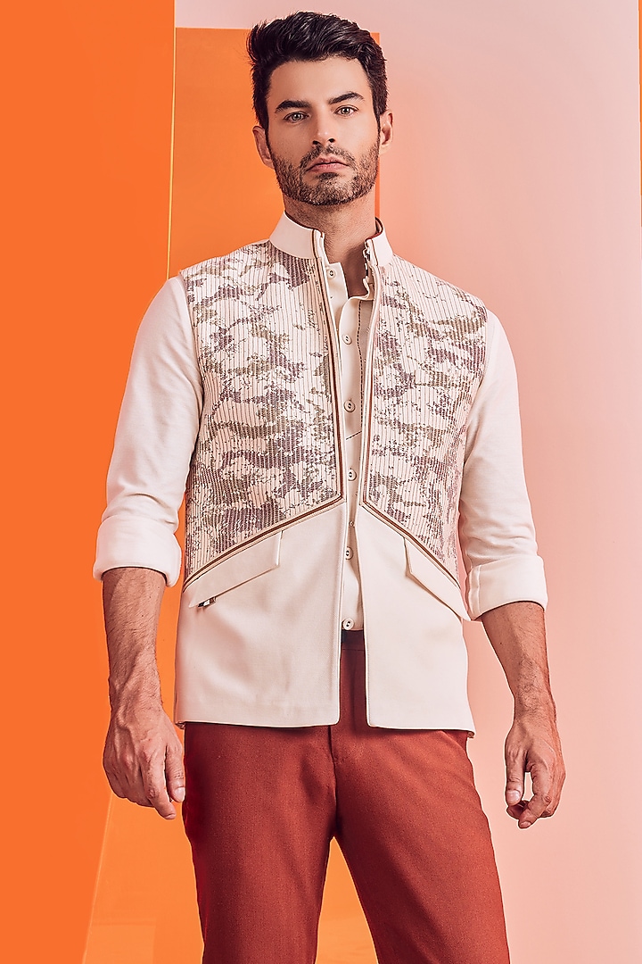 Off-White Embroidered Waistcoat by S&N by Shantnu Nikhil Men at Pernia's Pop Up Shop