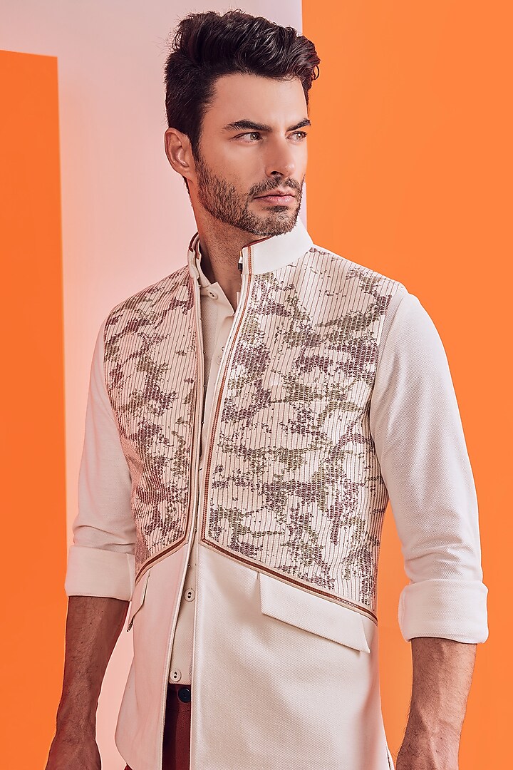 Off-White Embroidered Waistcoat by S&N by Shantnu Nikhil Men at Pernia's Pop Up Shop