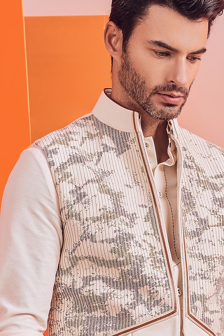 Off-White Embroidered Waistcoat by S&N by Shantnu Nikhil Men at Pernia's Pop Up Shop