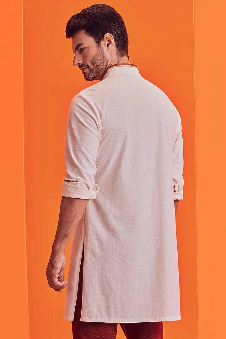 Off-White Cotton & Poly Blend Embroidered Kurta by S&N by Shantnu Nikhil Men at Pernia's Pop Up Shop