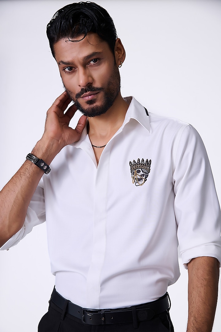 Off-White Terylene Embroidered Shirt by S&N by Shantnu Nikhil Men at Pernia's Pop Up Shop