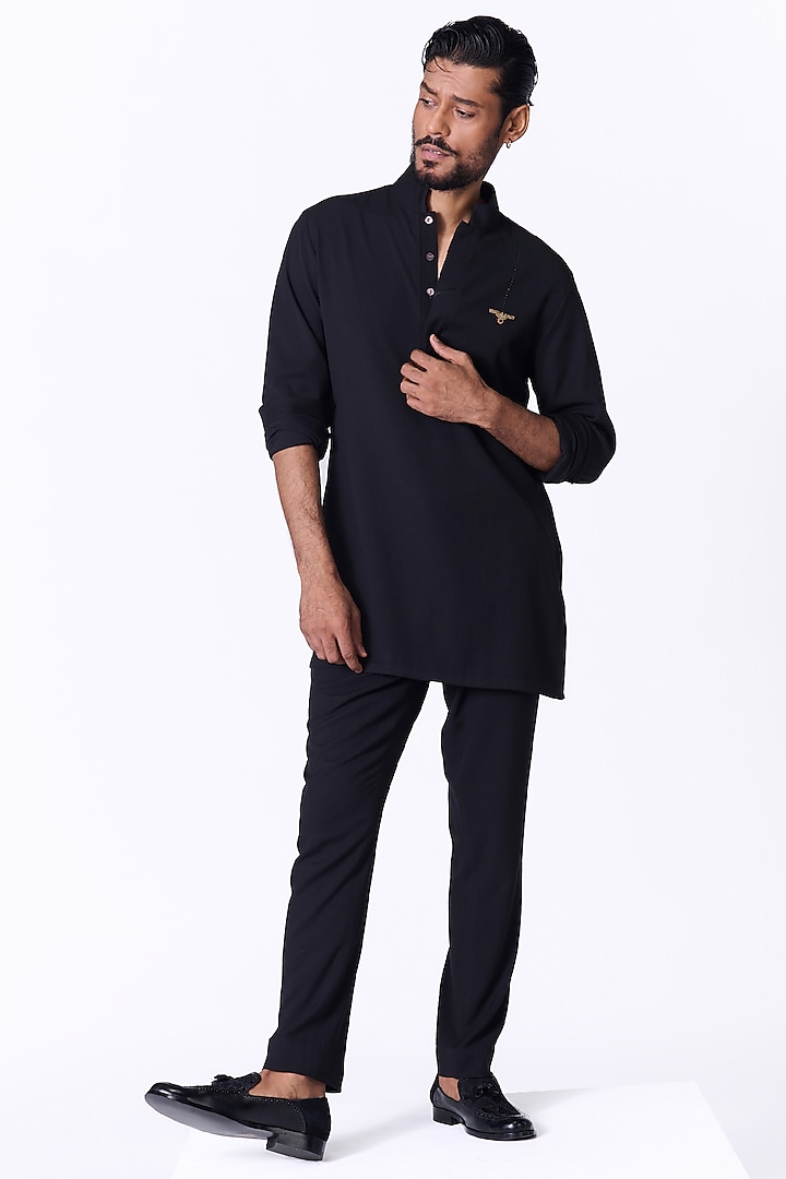 Black Viscose Eagle Crested Kurta by S&N by Shantnu Nikhil Men