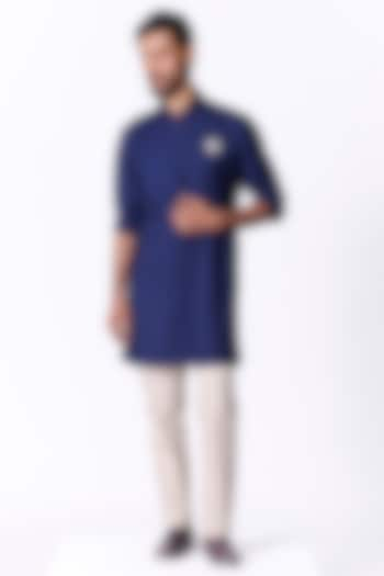 Navy Blue Viscose Crested Kurta by S&N by Shantnu Nikhil Men at Pernia's Pop Up Shop