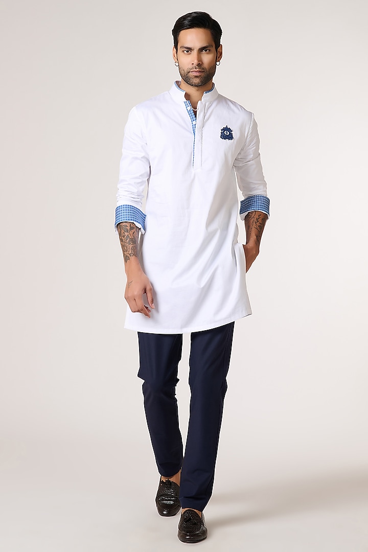 Off-White Giza Cotton Kurta by S&N by Shantnu Nikhil Men at Pernia's Pop Up Shop