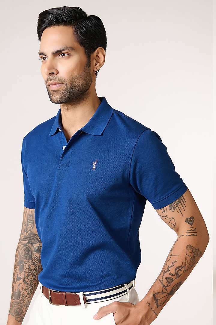 Blue Giza Cotton T-Shirt by S&N by Shantnu Nikhil Men at Pernia's Pop Up Shop