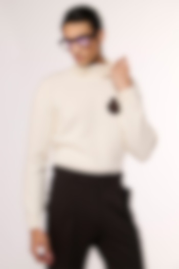 Off-White Cashmere High Neck Sweater by S&N by Shantnu Nikhil Men at Pernia's Pop Up Shop