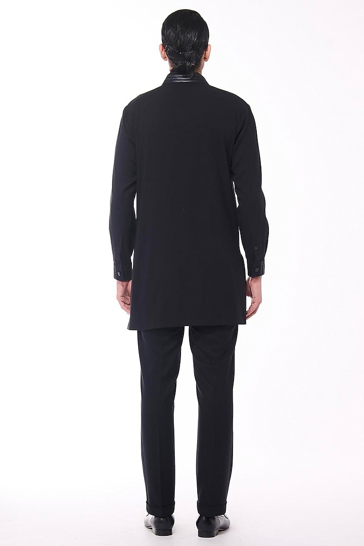 Black Poly Blend Viscose Wool Kurta by S&N by Shantnu Nikhil Men at Pernia's Pop Up Shop