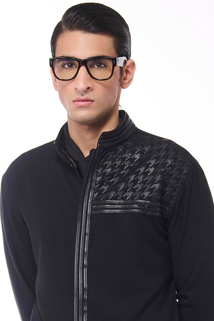Black Poly Blend Viscose Wool Kurta by S&N by Shantnu Nikhil Men at Pernia's Pop Up Shop