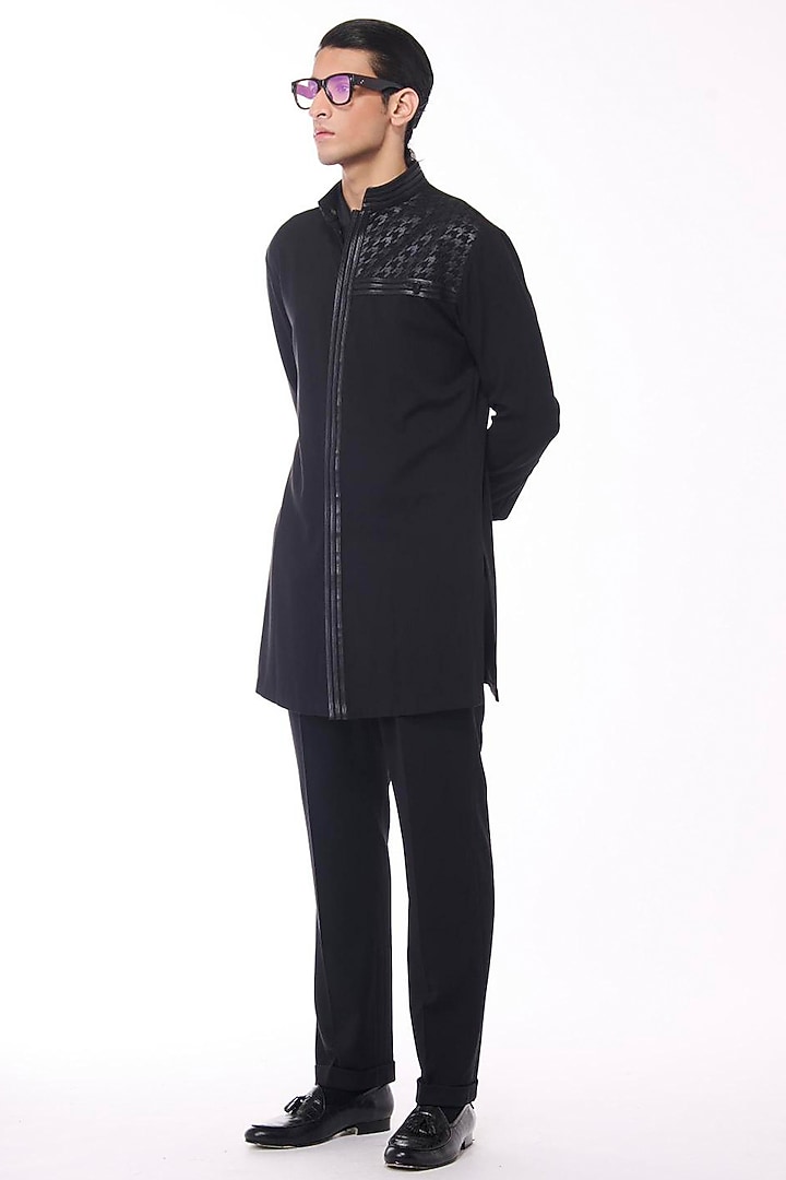 Black Poly Blend Viscose Wool Kurta by S&N by Shantnu Nikhil Men at Pernia's Pop Up Shop