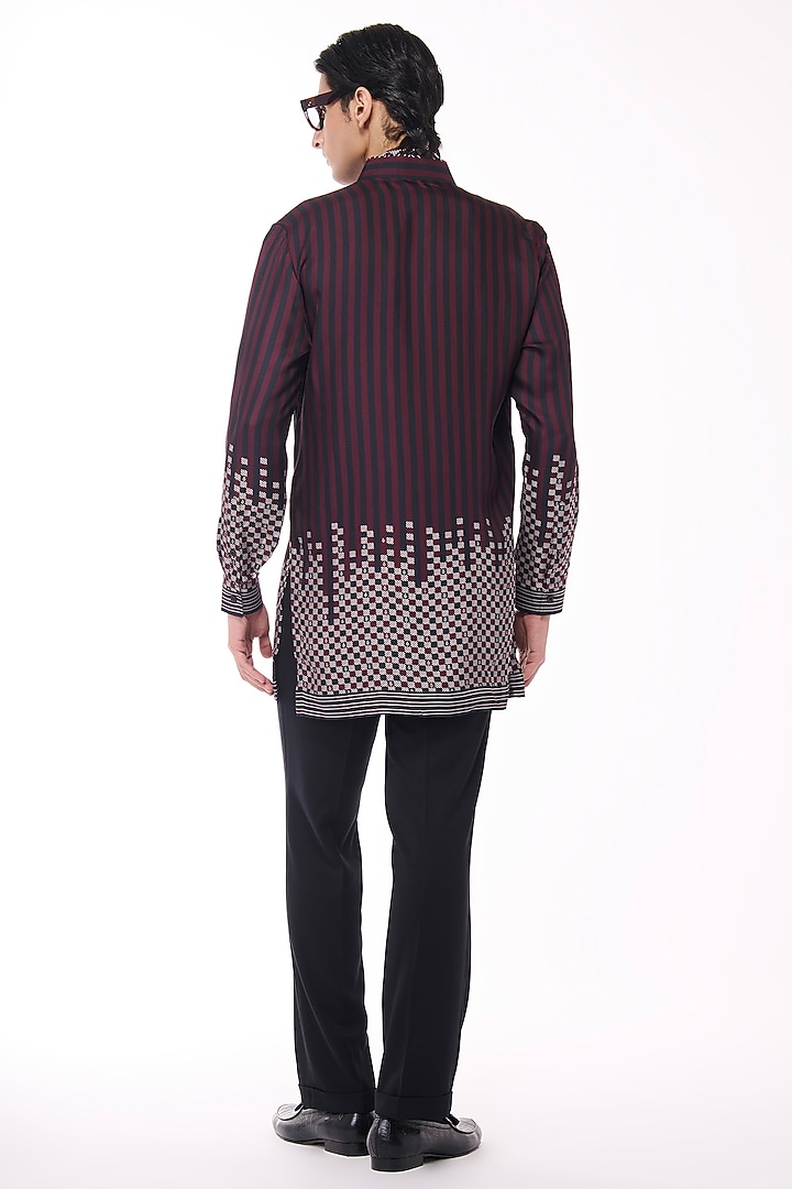 Black Silk Twill Printed Kurta by S&N by Shantnu Nikhil Men at Pernia's Pop Up Shop