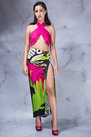 Black & Hot Pink Satin Skirt by Shivani Nirupam
