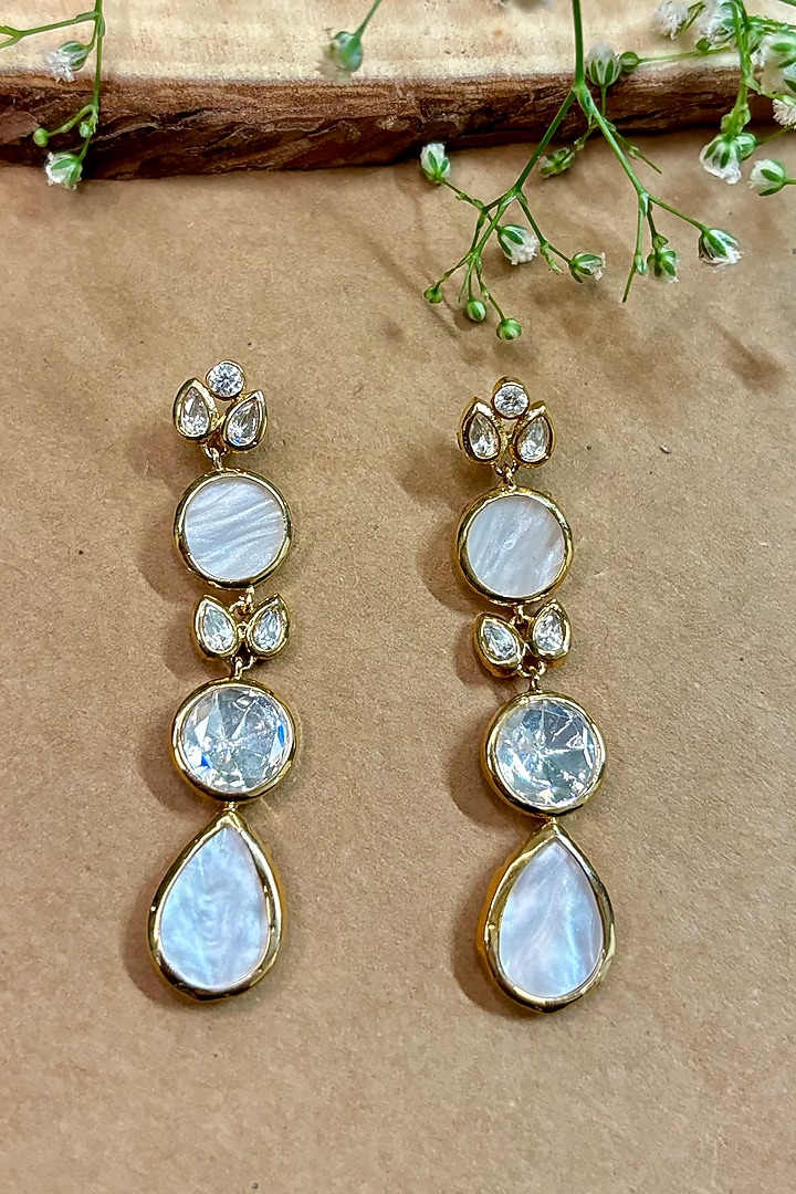 Gold Finish Kundan Polki & White Pearl Choker Necklace Set by Shop Naymee at Pernia's Pop Up Shop