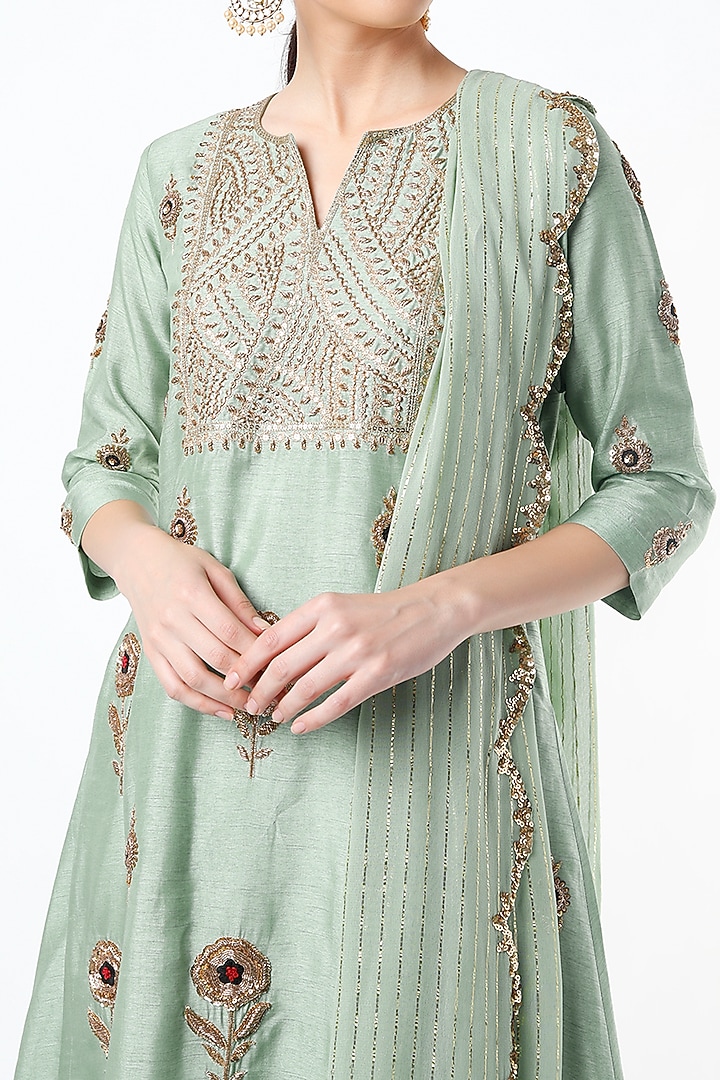 Mint Embroidered Asymmetrical Tunic Set by Shilpa Poddar at Pernia's Pop Up Shop