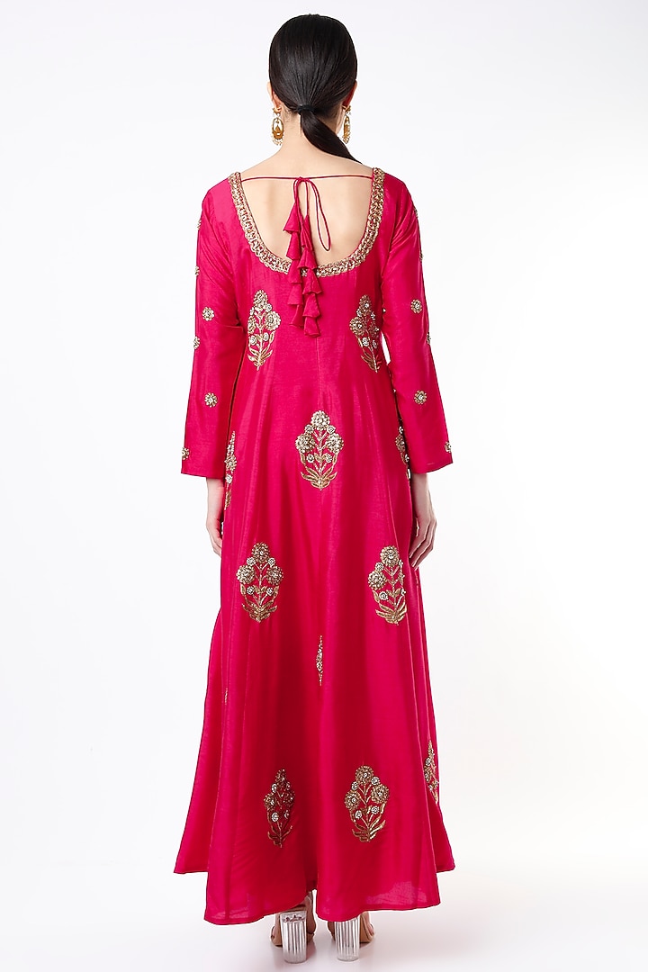 Red Embroidered Wedding Anarkali Set by Shilpa Poddar at Pernia's Pop Up Shop