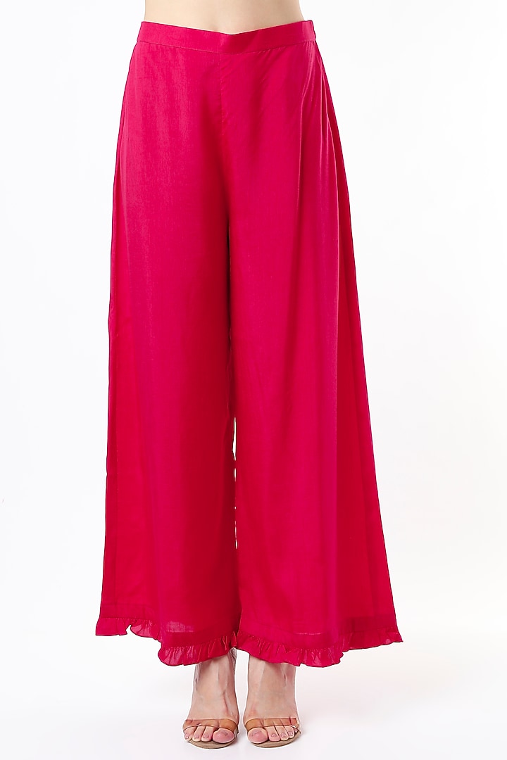 Red Embroidered Wedding Anarkali Set by Shilpa Poddar at Pernia's Pop Up Shop