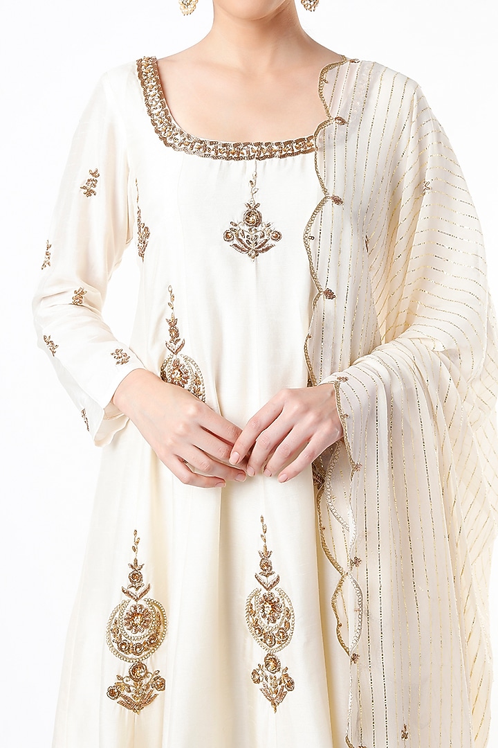 Light Beige Embroidered Wedding Anarkali Set by Shilpa Poddar at Pernia's Pop Up Shop