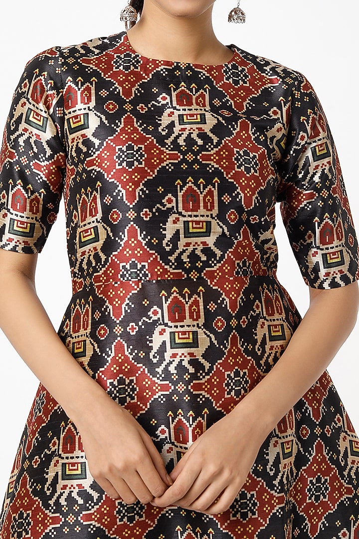 Black Silk Printed Tunic Set by Shilpa Poddar at Pernia's Pop Up Shop