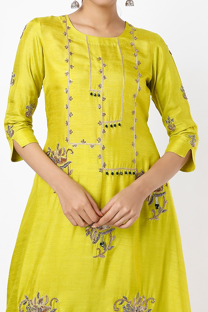 Lime Zardosi Embroidered Tunic Set by Shilpa Poddar at Pernia's Pop Up Shop