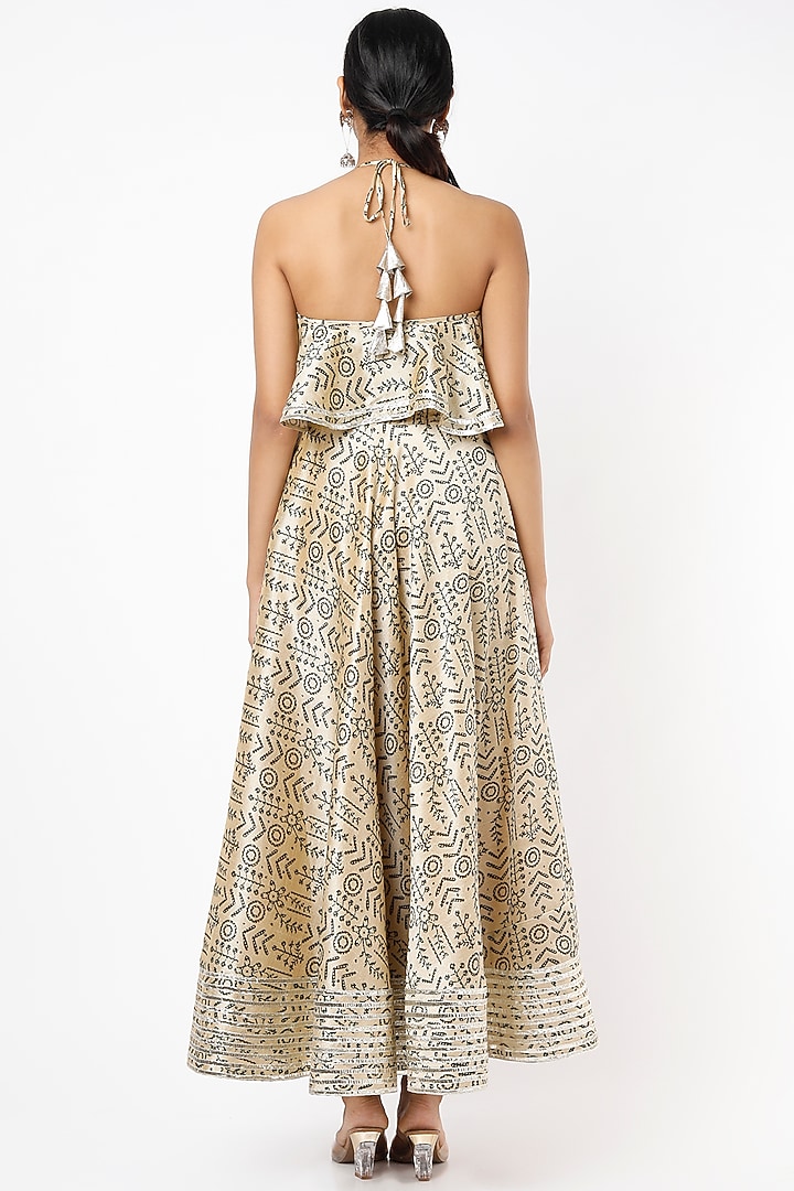 Beige Embroidered Skirt Set by Shilpa Poddar at Pernia's Pop Up Shop