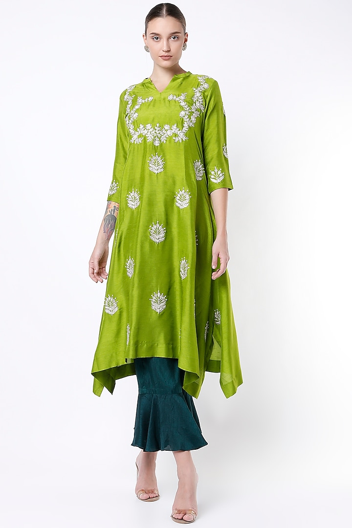 Mehendi Green Embroidered Asymmetrical Tunic Set by Shilpa Poddar