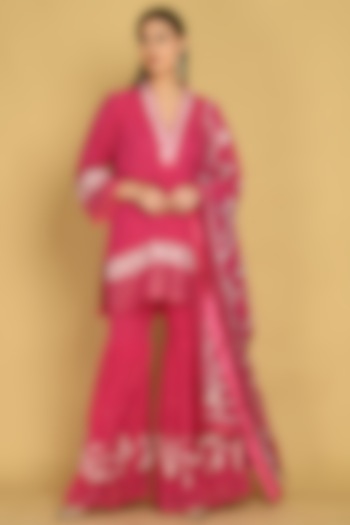 Fuchsia Embroidered Sharara Set by Shobha Rani at Pernia's Pop Up Shop