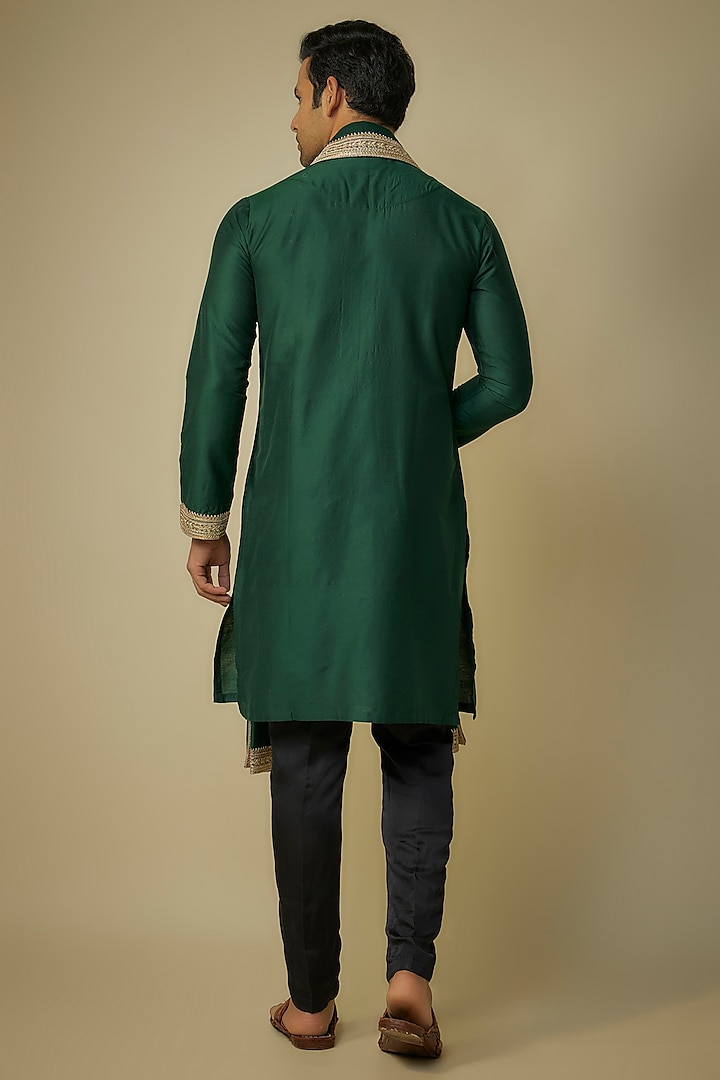 Emerald Green Poly Silk Zari Embroidered Kurta Set by sharad raghav men at Pernia's Pop Up Shop