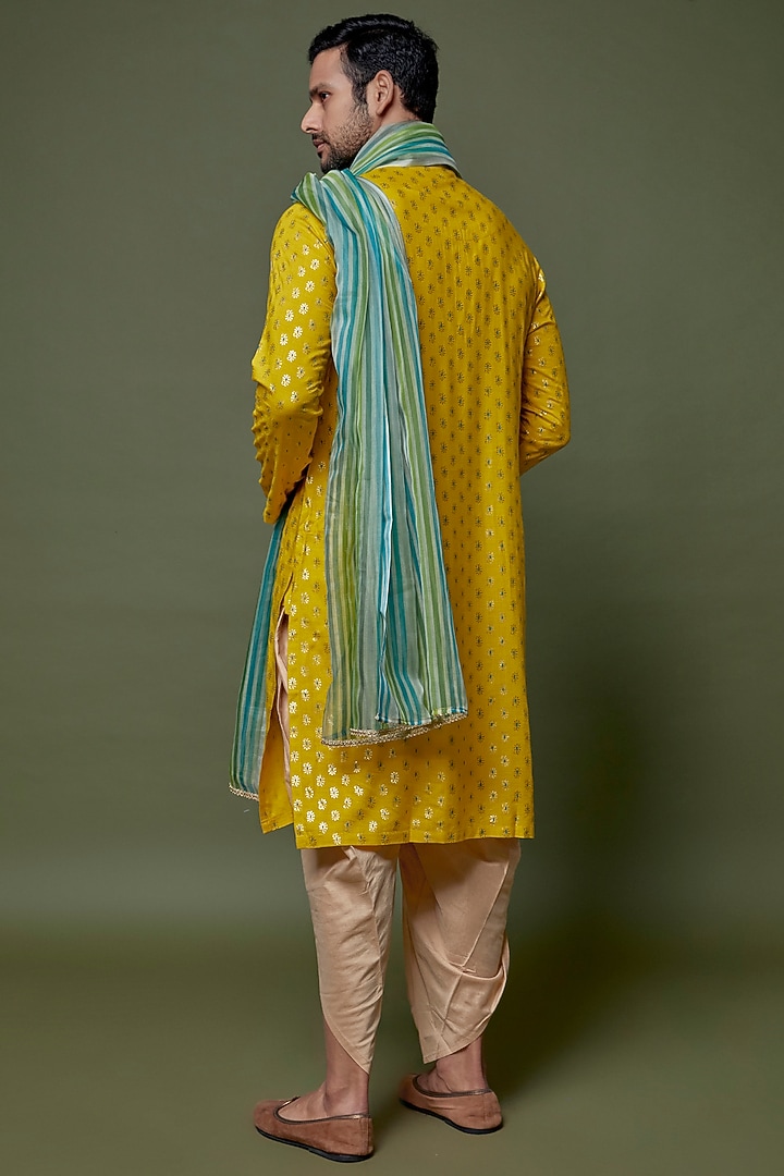 Yellow Slub Cotton Silk Printed & Embroidered Kurta Set by sharad raghav men at Pernia's Pop Up Shop