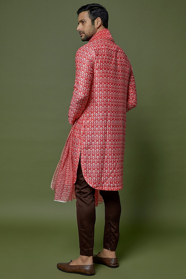 Pink Glaze Cotton Silk Digital Printed Kurta Set by sharad raghav men at Pernia's Pop Up Shop